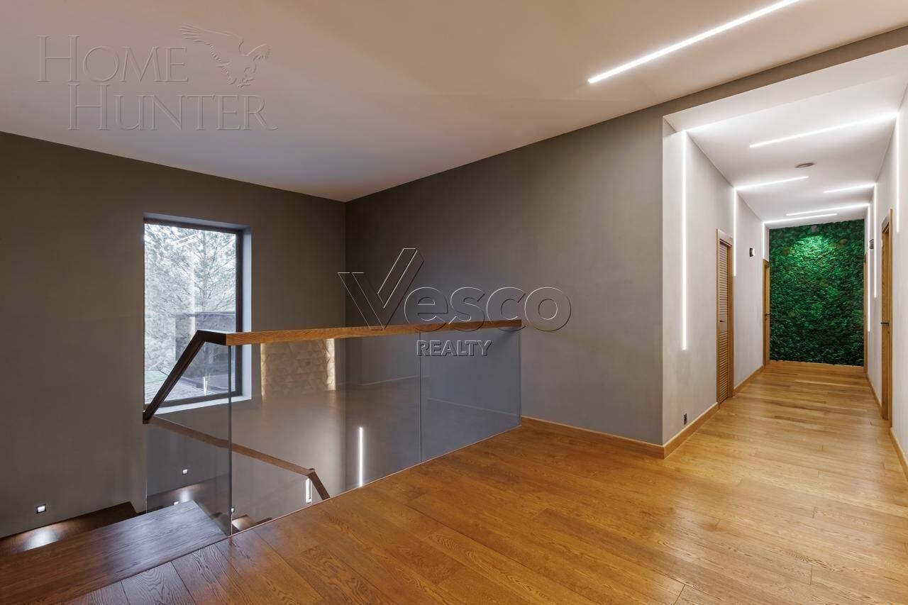 2-этажный коттедж 974 м² с отделкой