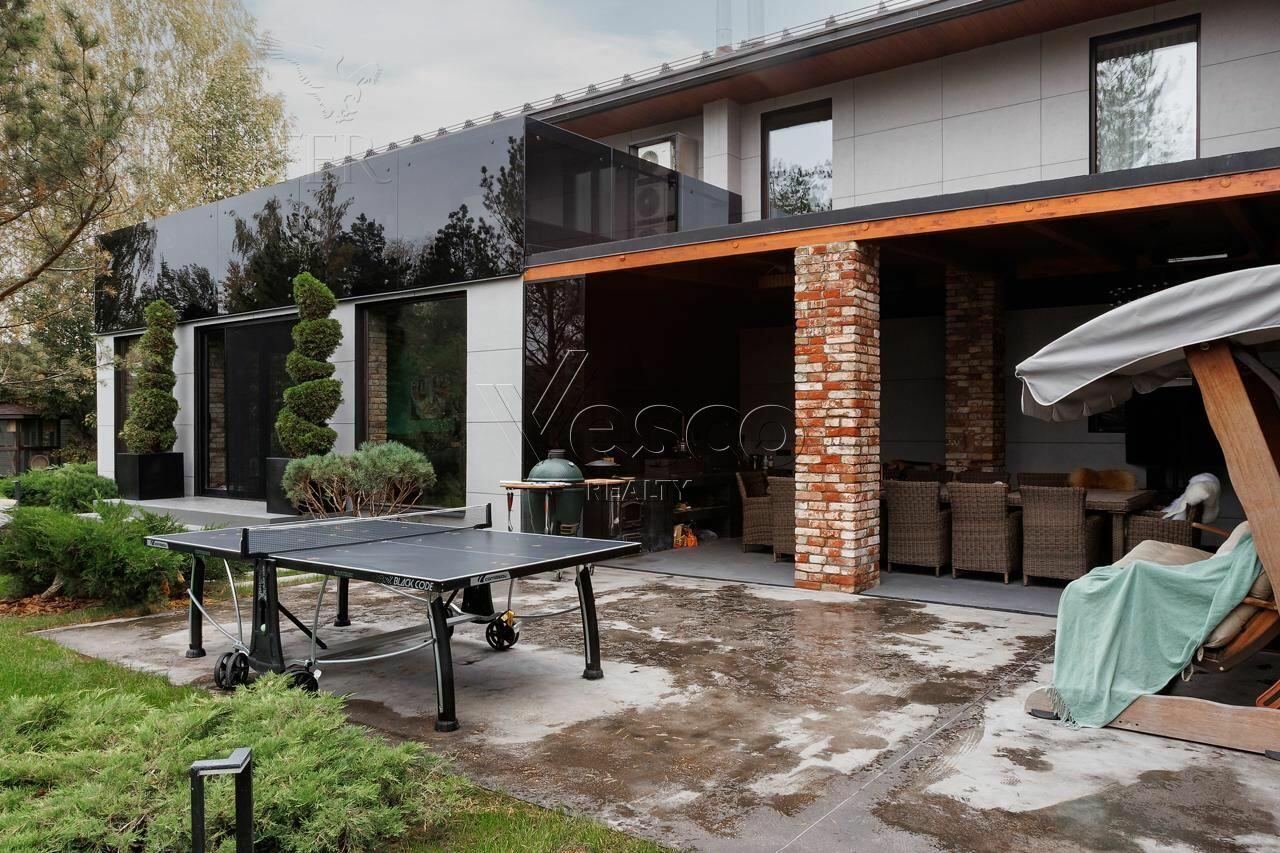 2-этажный коттедж 974 м² с отделкой