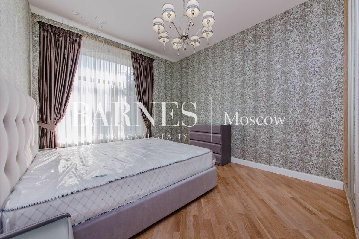 1-этажный коттедж 328 м² с отделкой