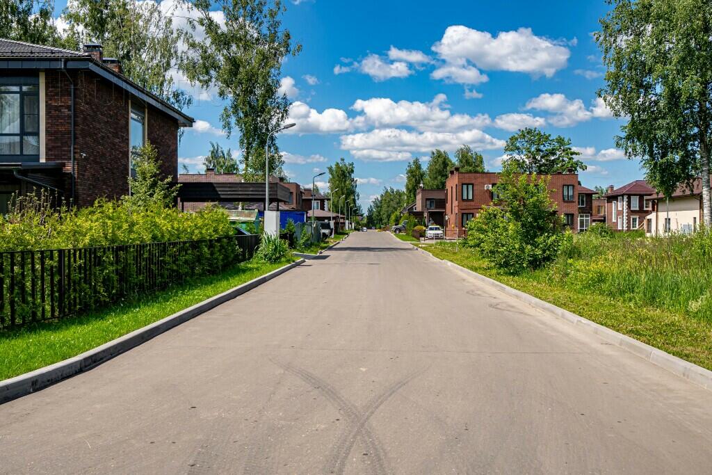 2-этажный коттедж 300 м² с отделкой