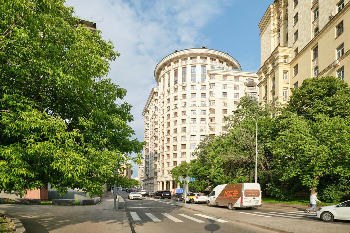 4-КОМН. КВАРТИРА С ОТДЕЛКОЙ 172 М² НА 4 ЭТАЖЕ