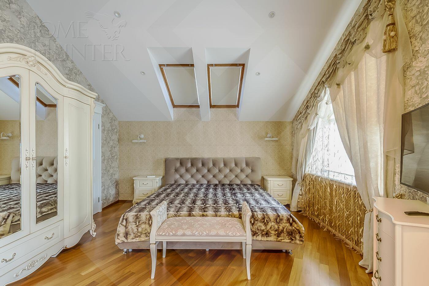 3-этажный коттедж 400 м² с отделкой