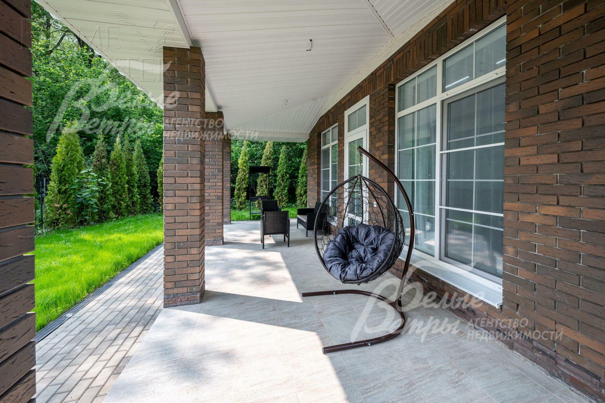 2-этажный коттедж 220 м² без отделки