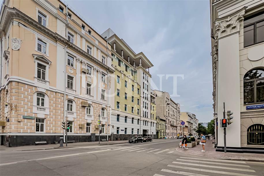 4-КОМН. КВАРТИРА С ОТДЕЛКОЙ 240 М² НА 2 ЭТАЖЕ