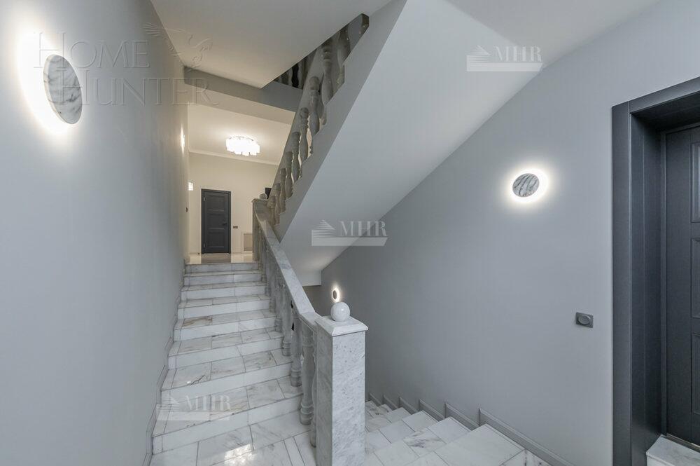 2-этажный коттедж 738 м² с отделкой