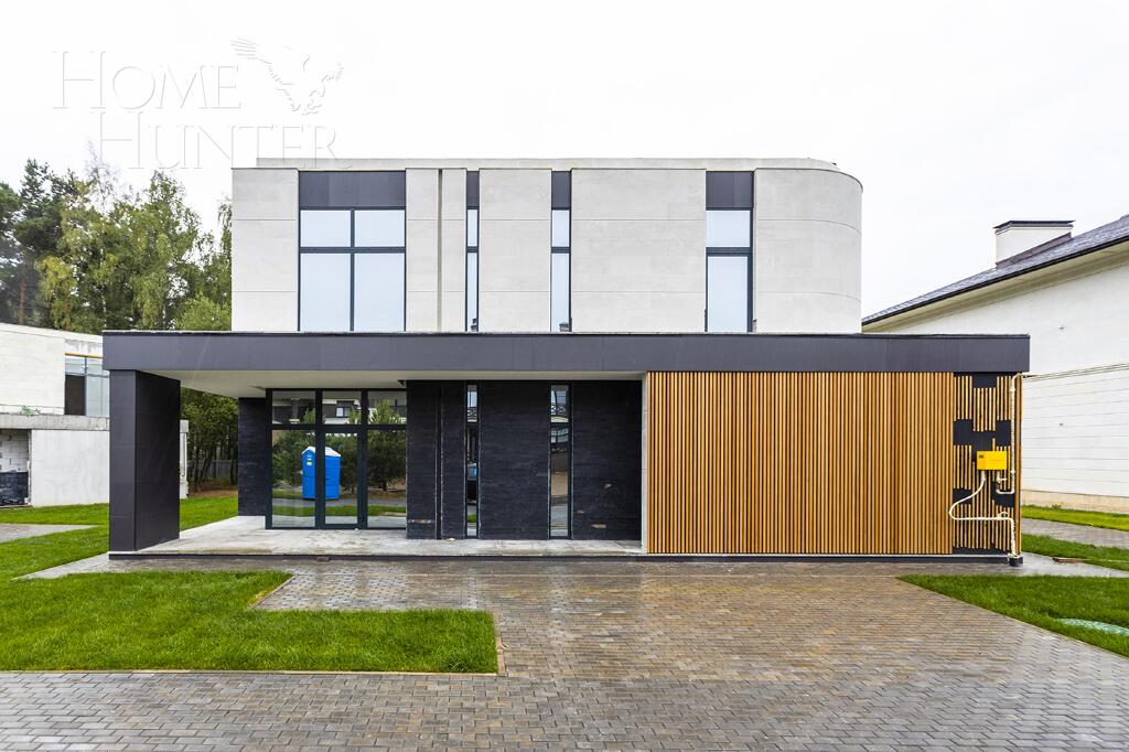 2-этажный коттедж 340 м² с отделкой