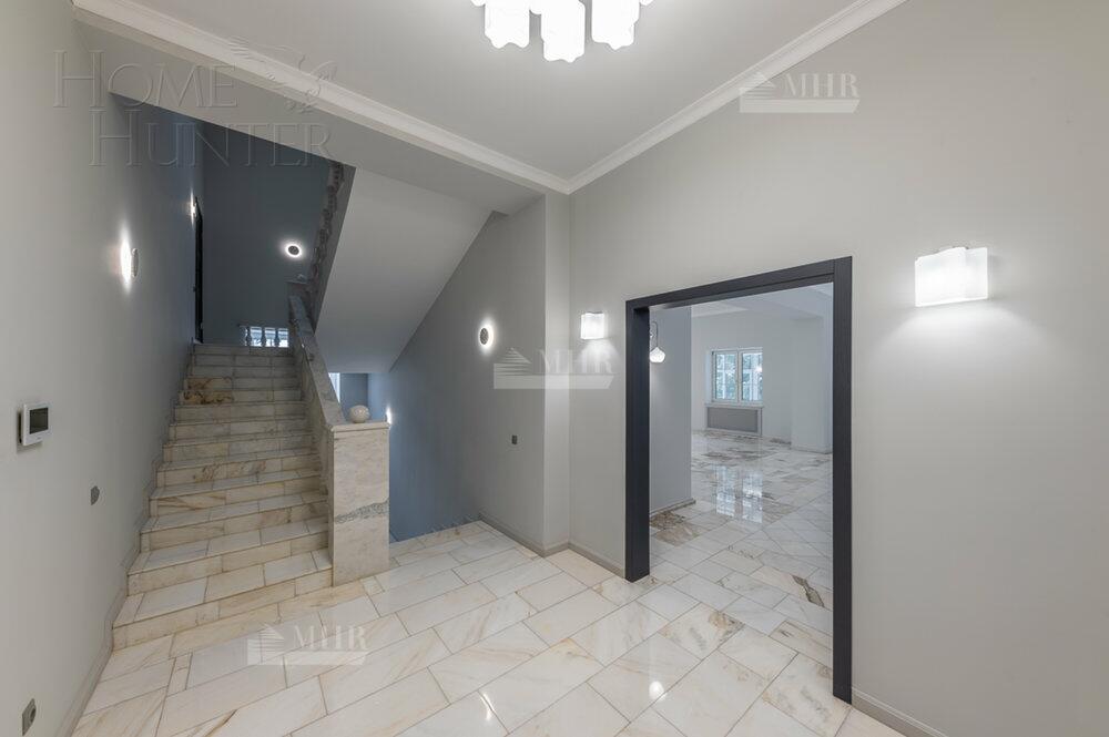 2-этажный коттедж 738 м² с отделкой