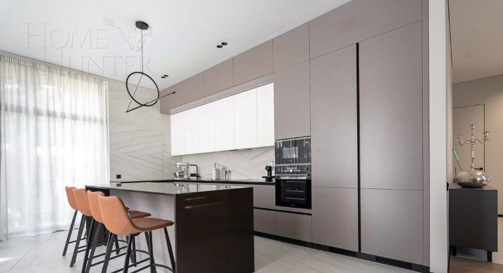 2-этажный коттедж 340 м² с отделкой