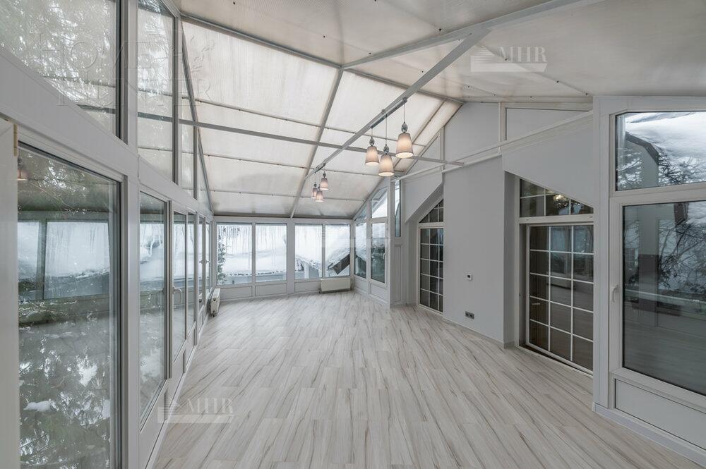 2-этажный коттедж 738 м² с отделкой