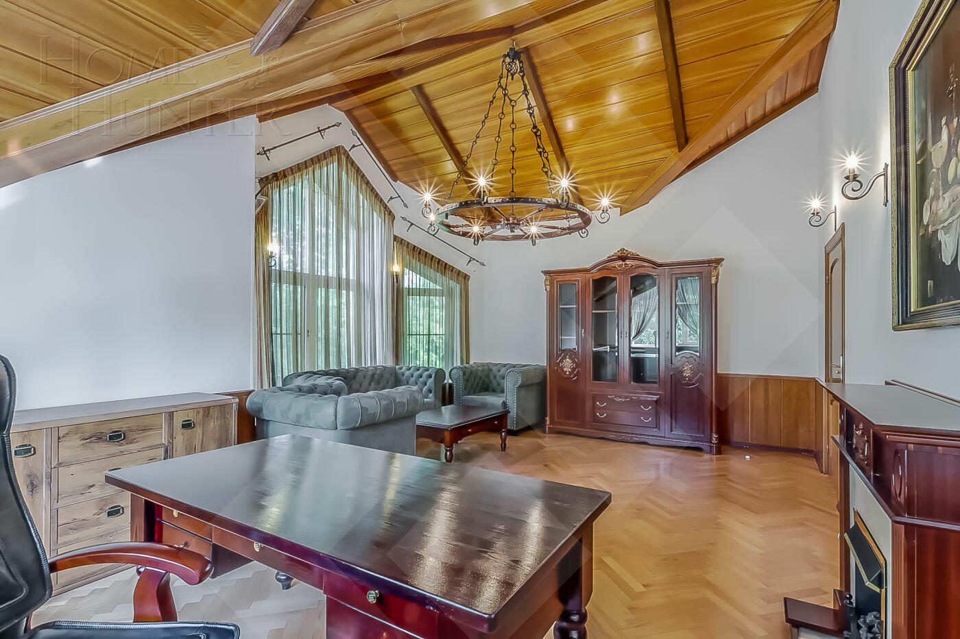 3-этажный коттедж 400 м² с отделкой