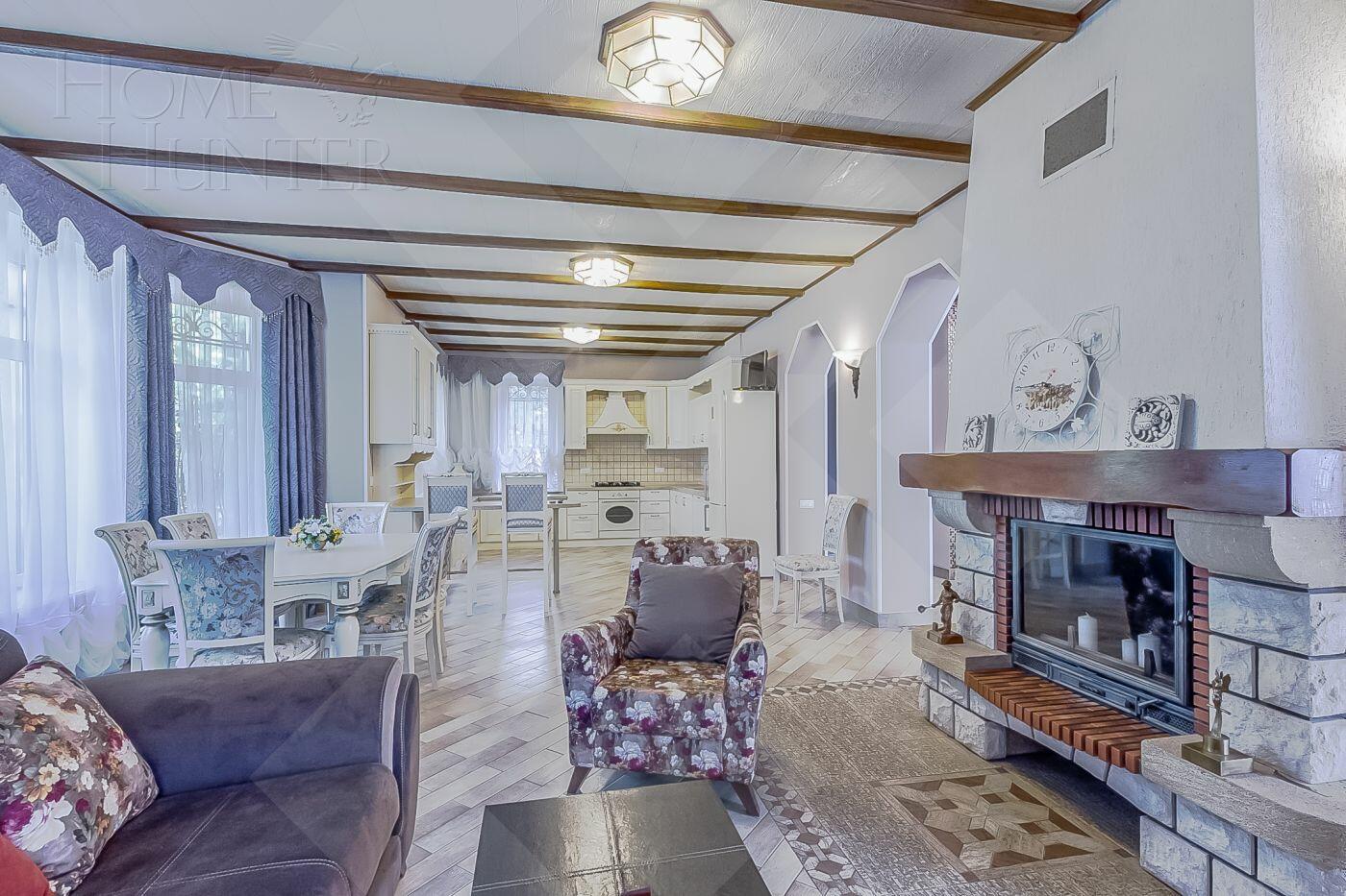 3-этажный коттедж 400 м² с отделкой