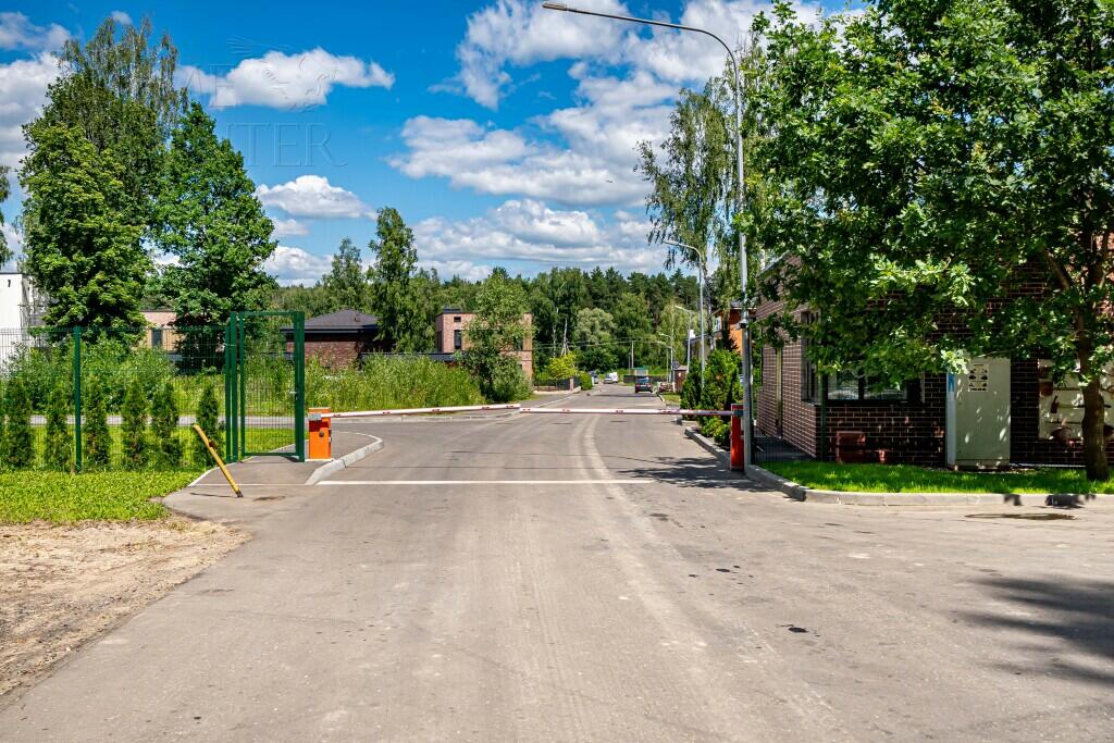 2-этажный коттедж 327 м² без отделки