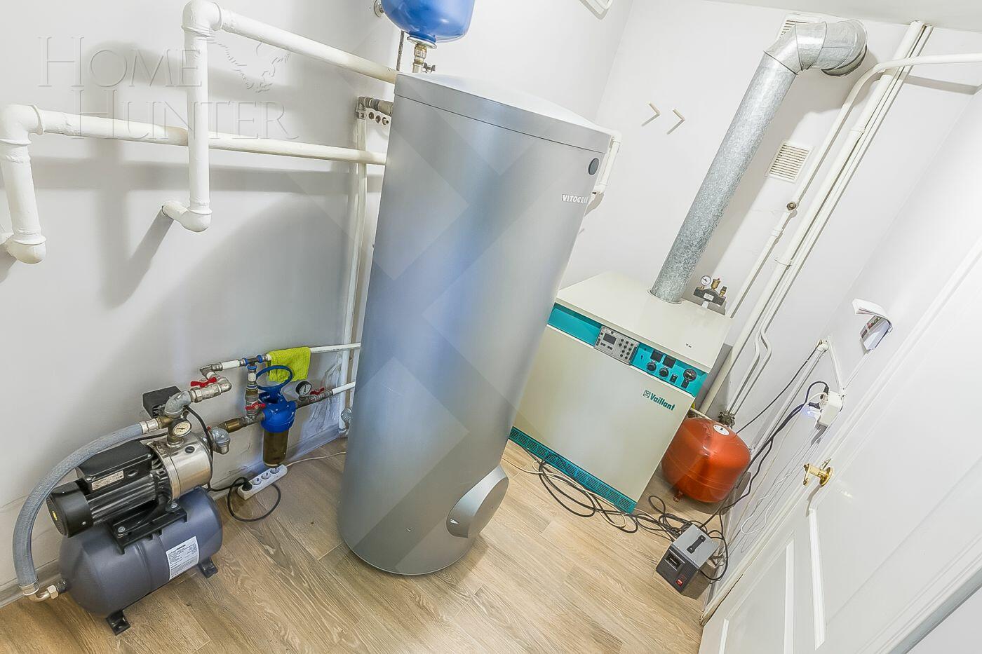 3-этажный коттедж 400 м² с отделкой