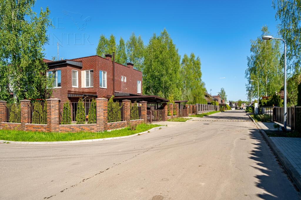 2-этажный коттедж 268 м² без отделки