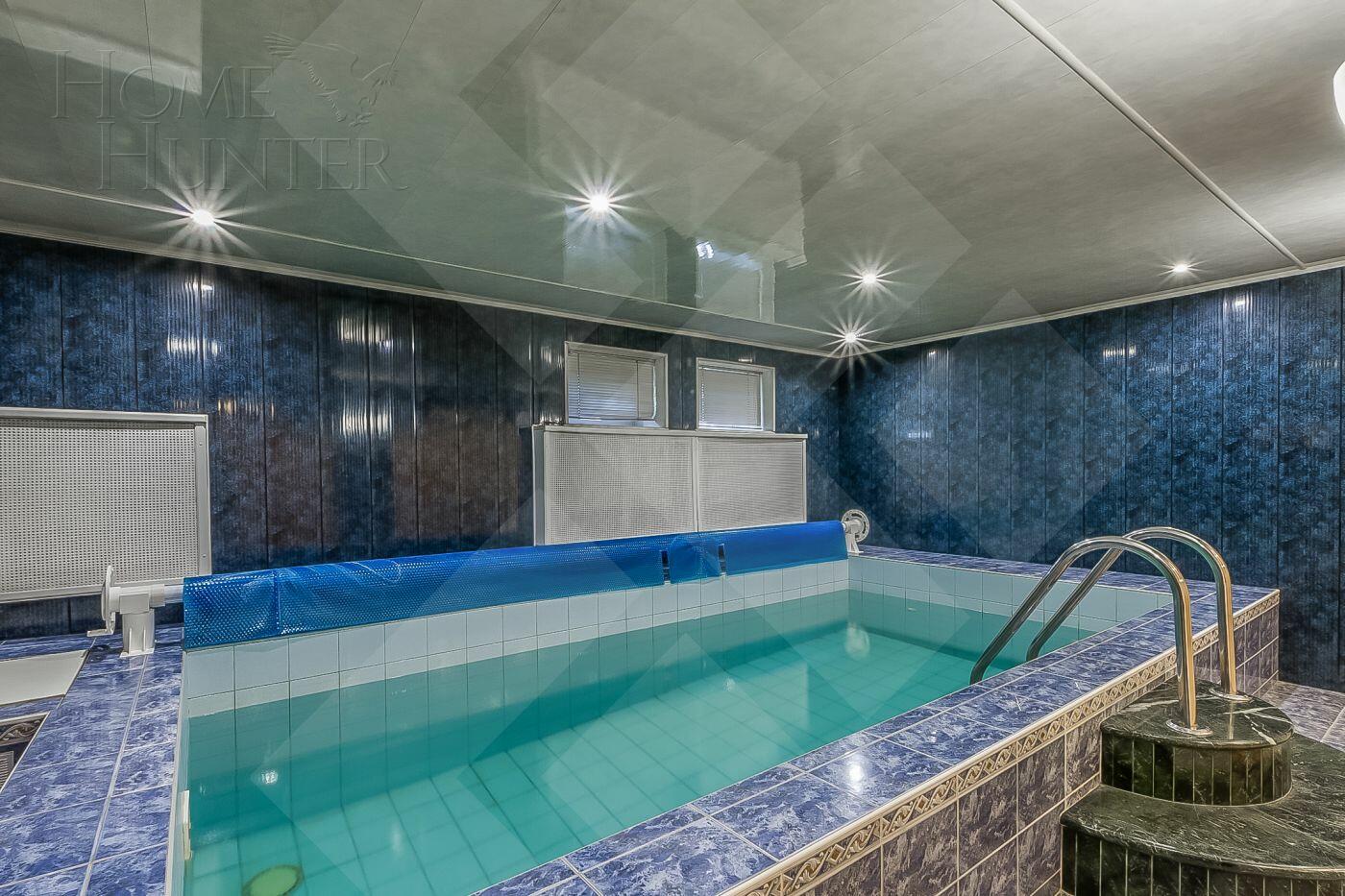 3-этажный коттедж 400 м² с отделкой