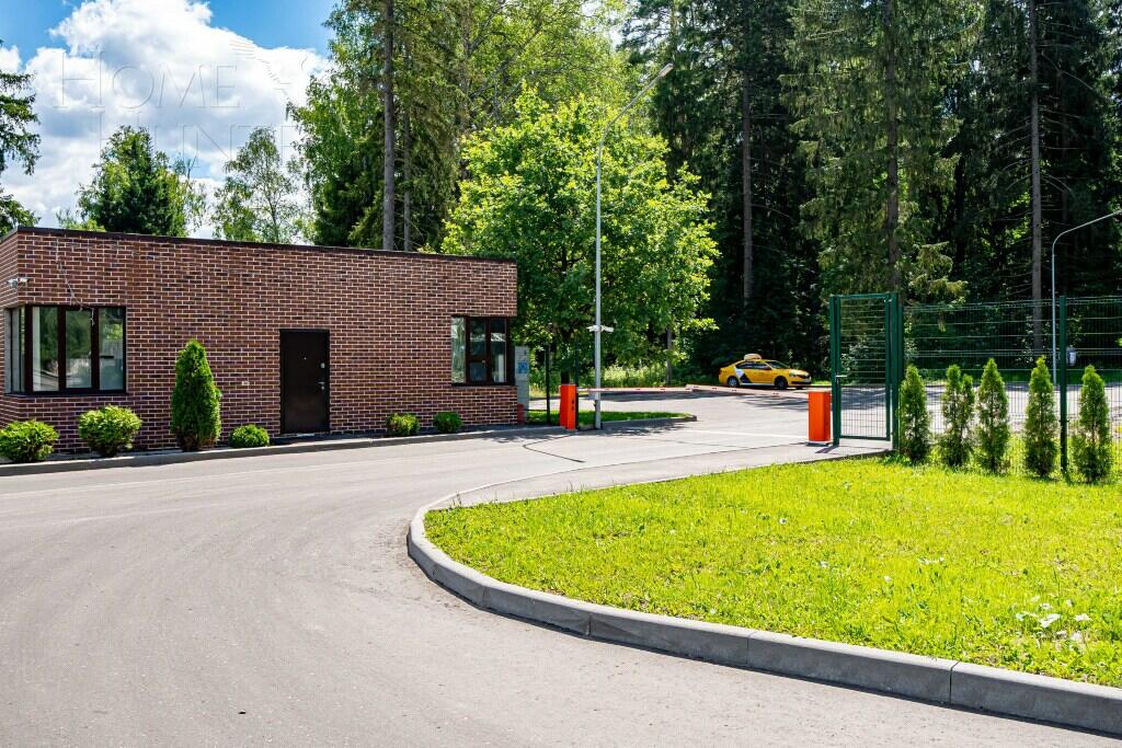 2-этажный коттедж 268 м² без отделки