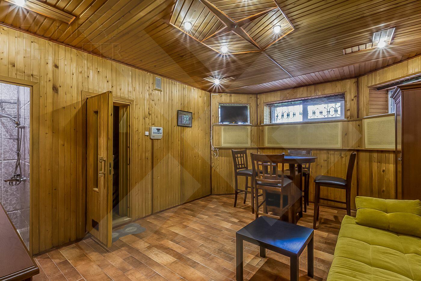 3-этажный коттедж 400 м² с отделкой