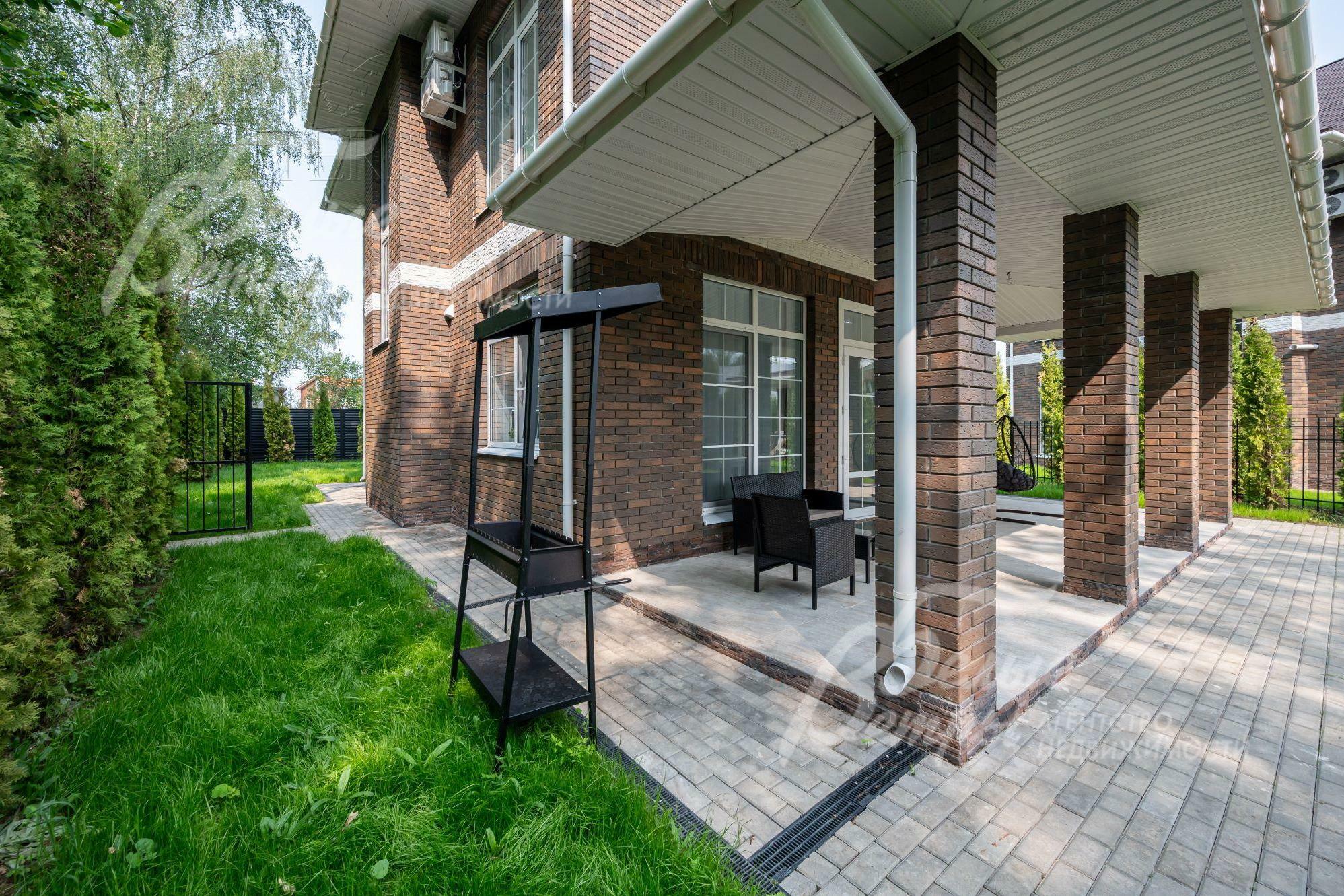 2-этажный коттедж 220 м² без отделки