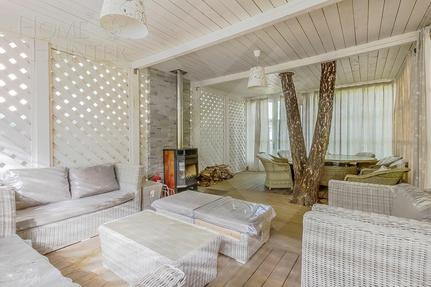 3-этажный коттедж 400 м² с отделкой