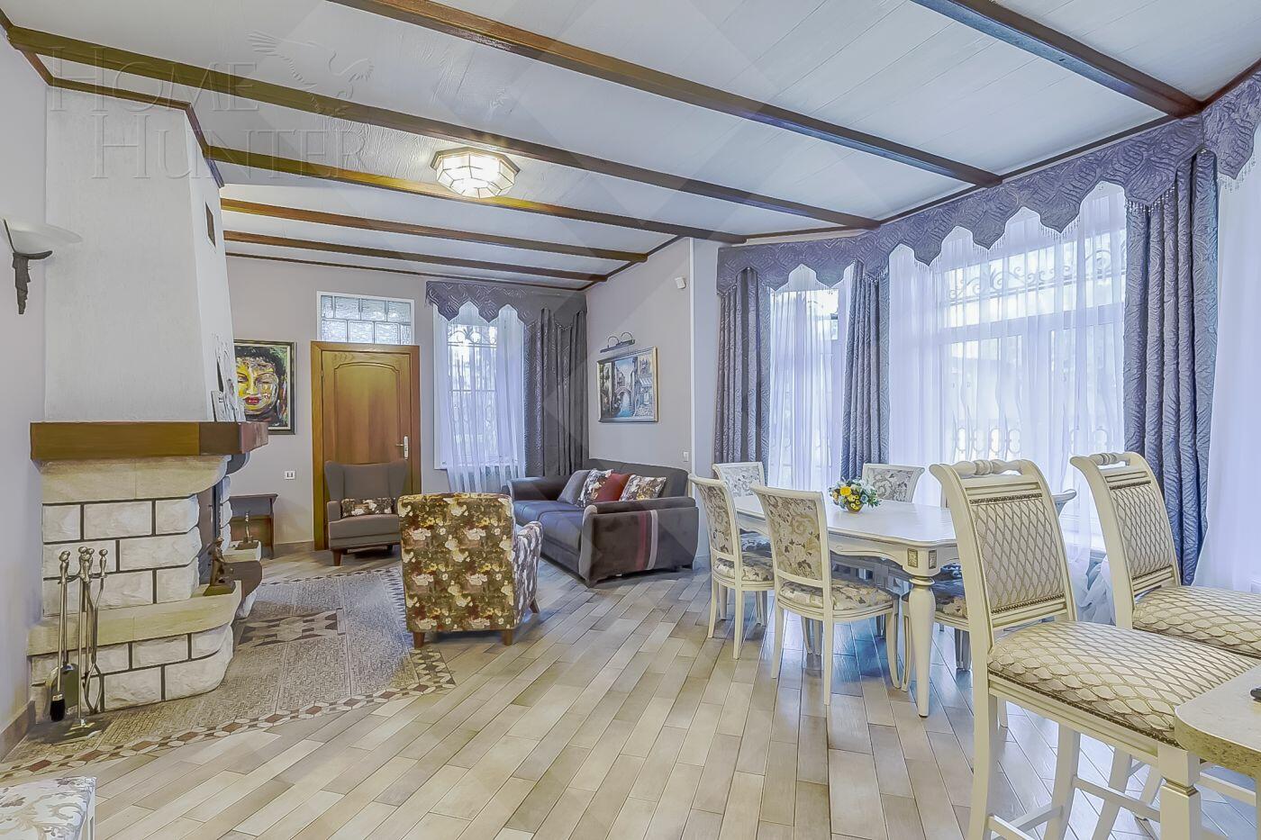 3-этажный коттедж 400 м² с отделкой