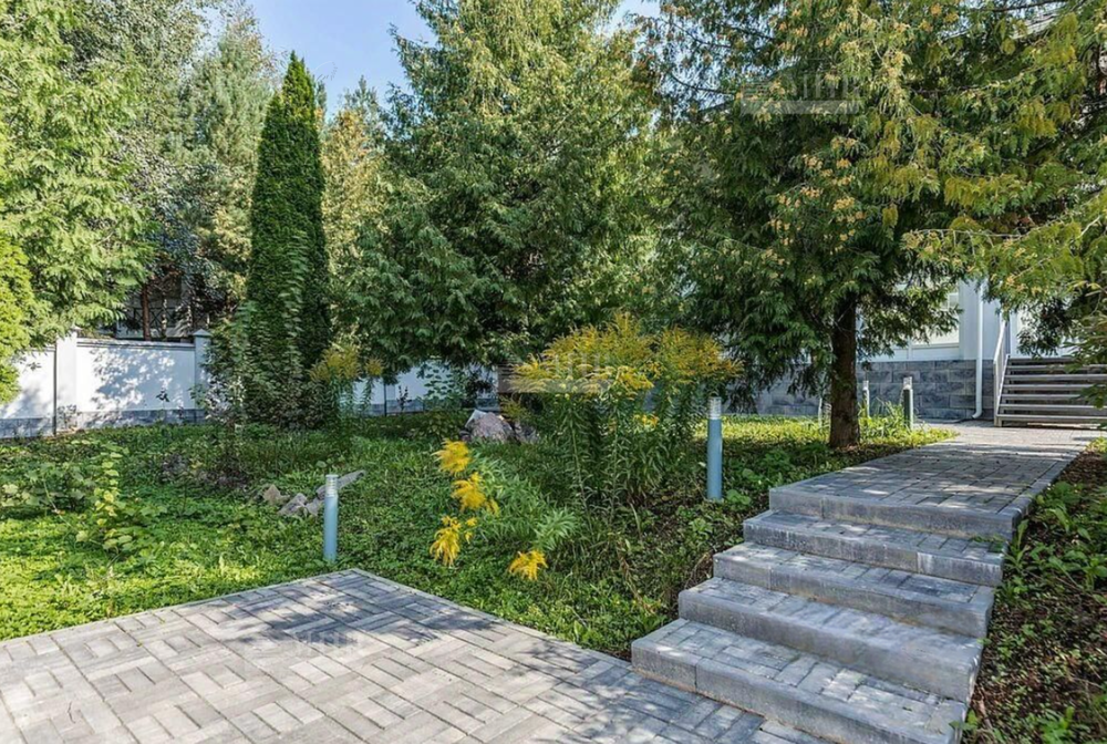 2-этажный коттедж 738 м² с отделкой