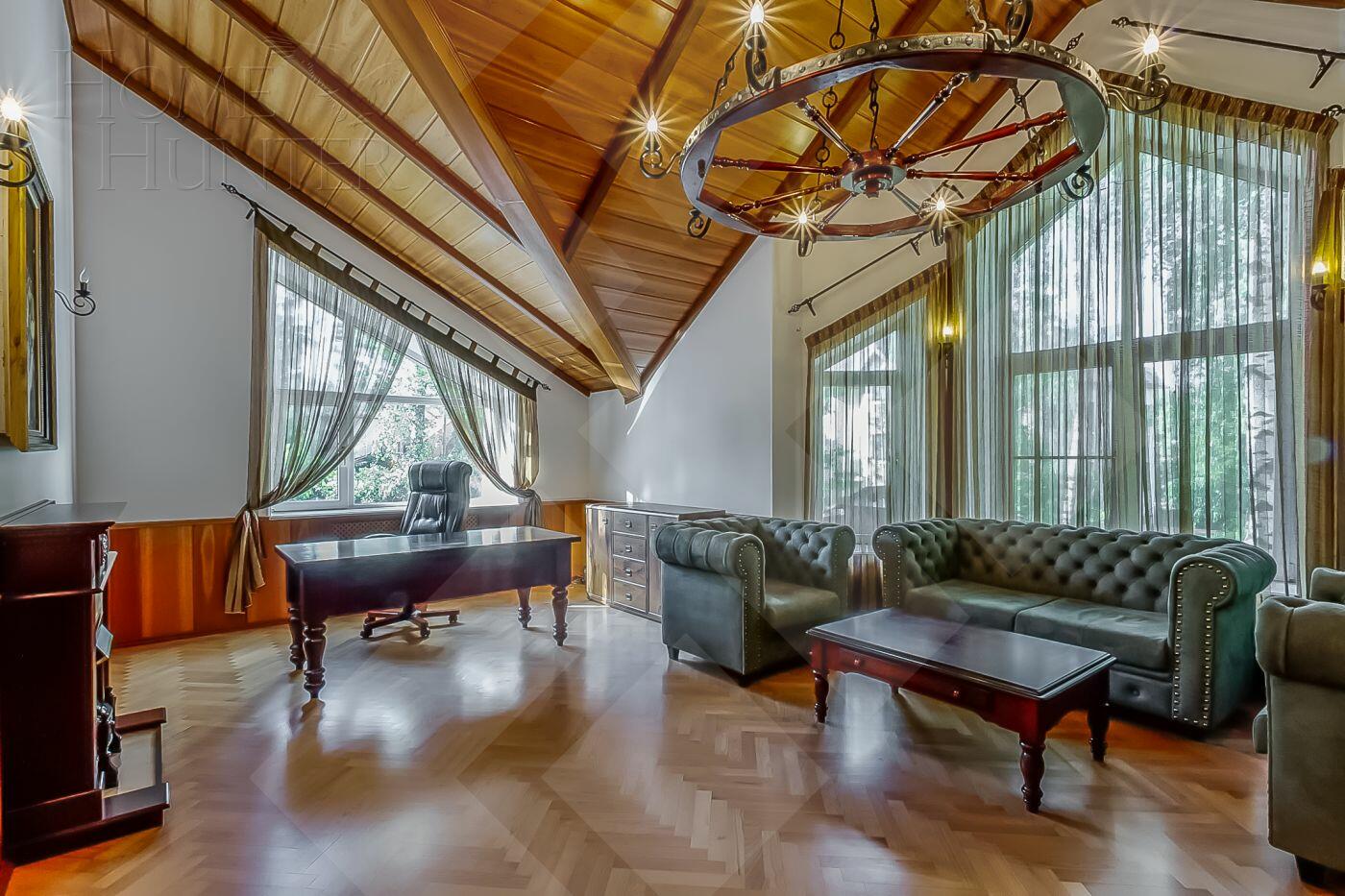 3-этажный коттедж 400 м² с отделкой