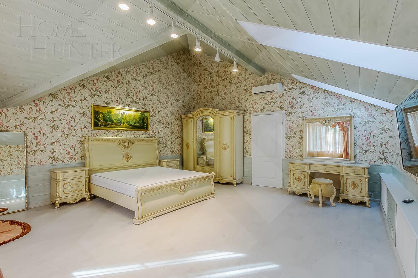 3-этажный коттедж 400 м² с отделкой