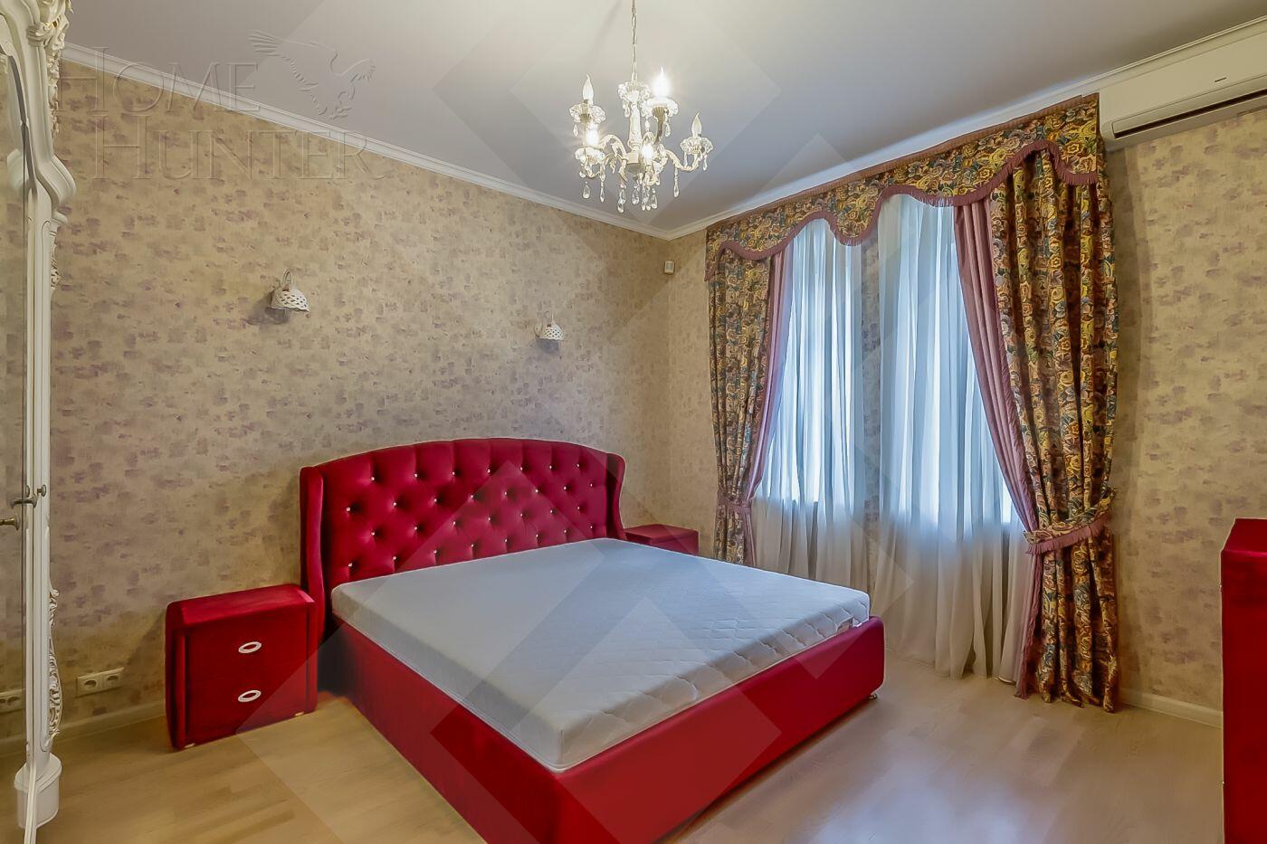 3-этажный коттедж 400 м² с отделкой