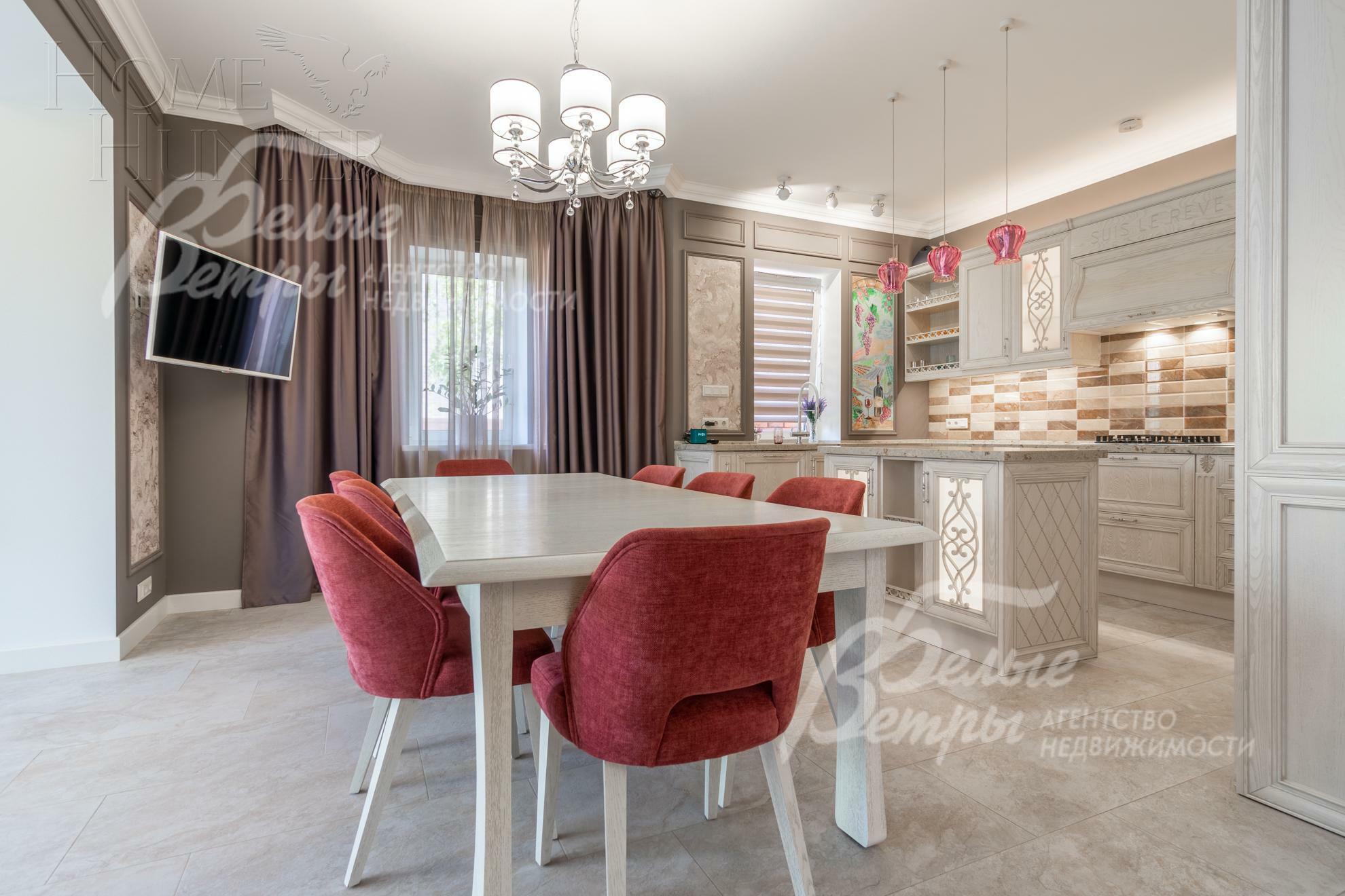 2-этажный коттедж 250 м² с отделкой