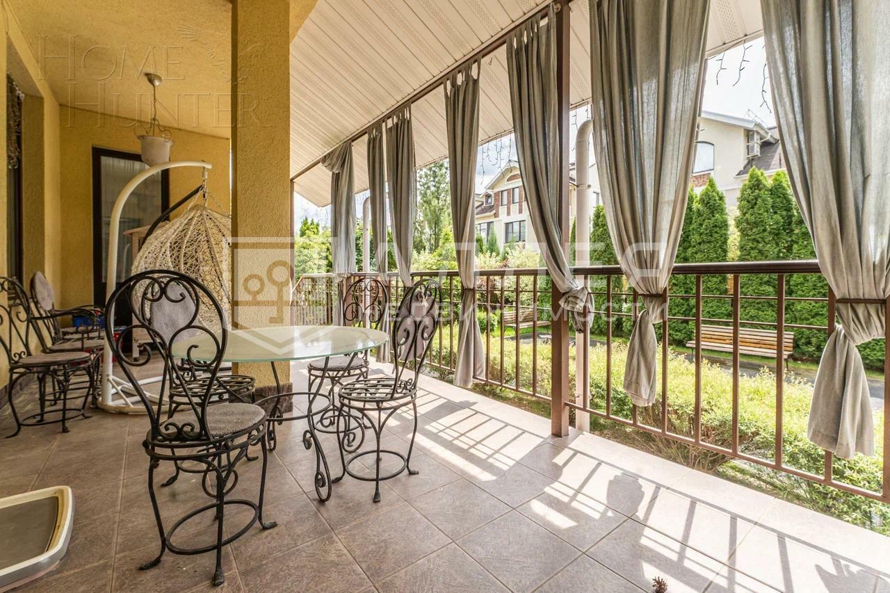 2-этажный коттедж 500 м² с отделкой