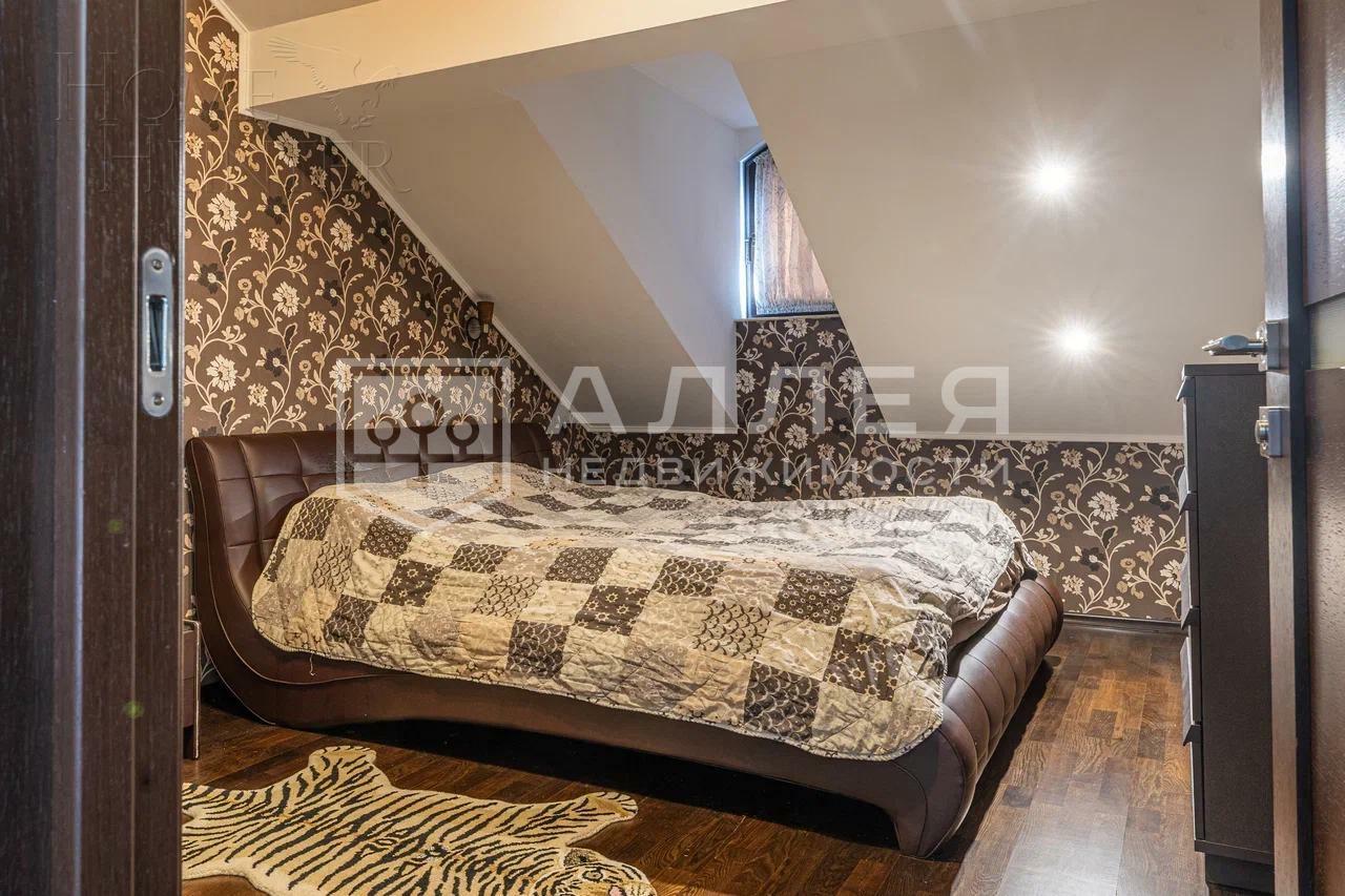 2-этажный коттедж 500 м² с отделкой