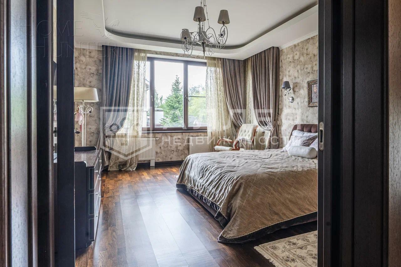 2-этажный коттедж 500 м² с отделкой