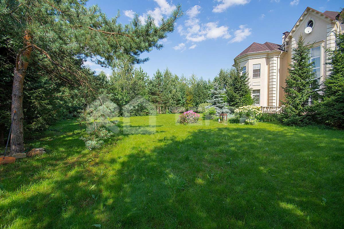 2-этажный коттедж 650 м² с отделкой