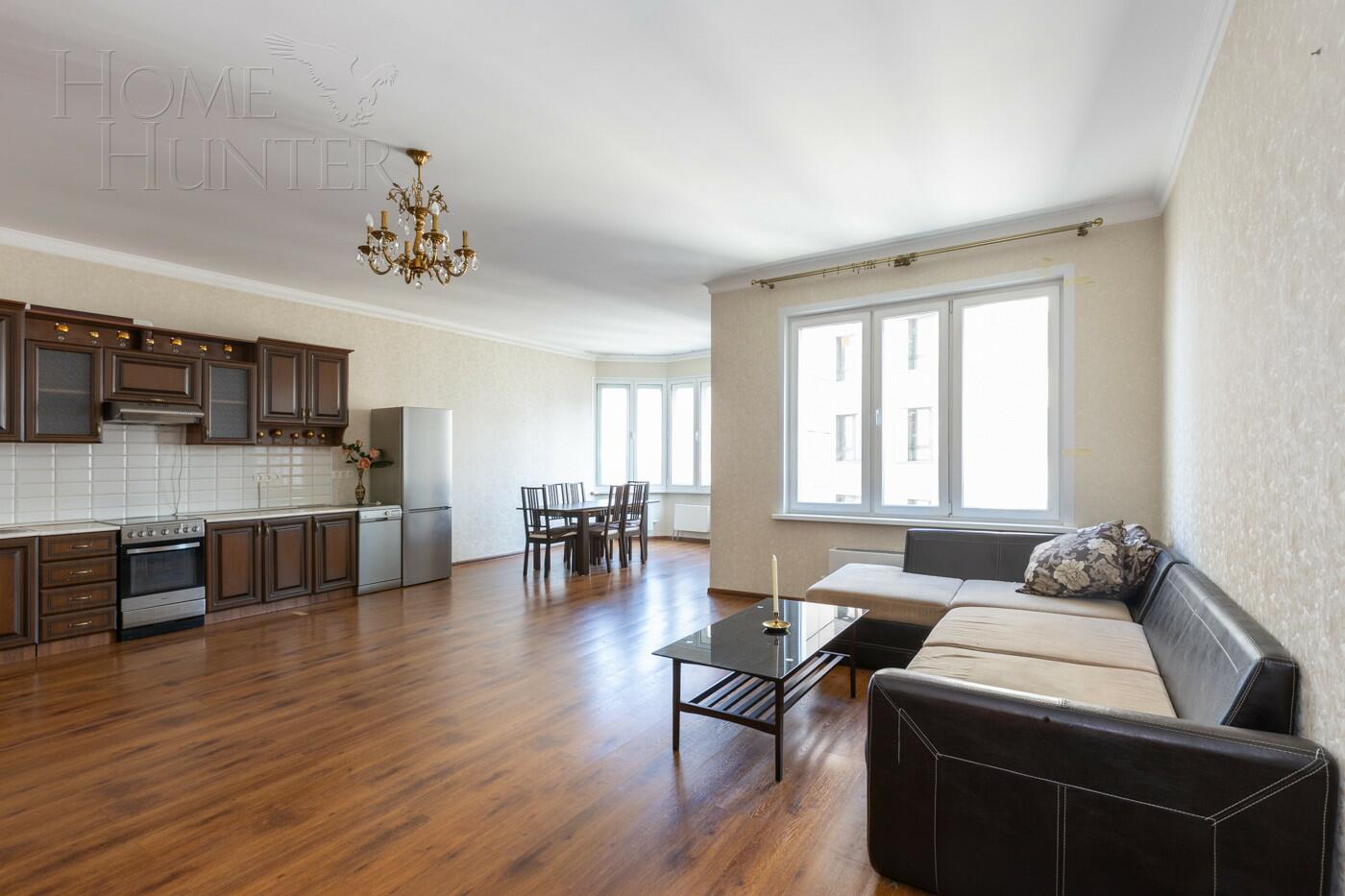 4-КОМН. КВАРТИРА С ОТДЕЛКОЙ 132 М² НА 5 ЭТАЖЕ