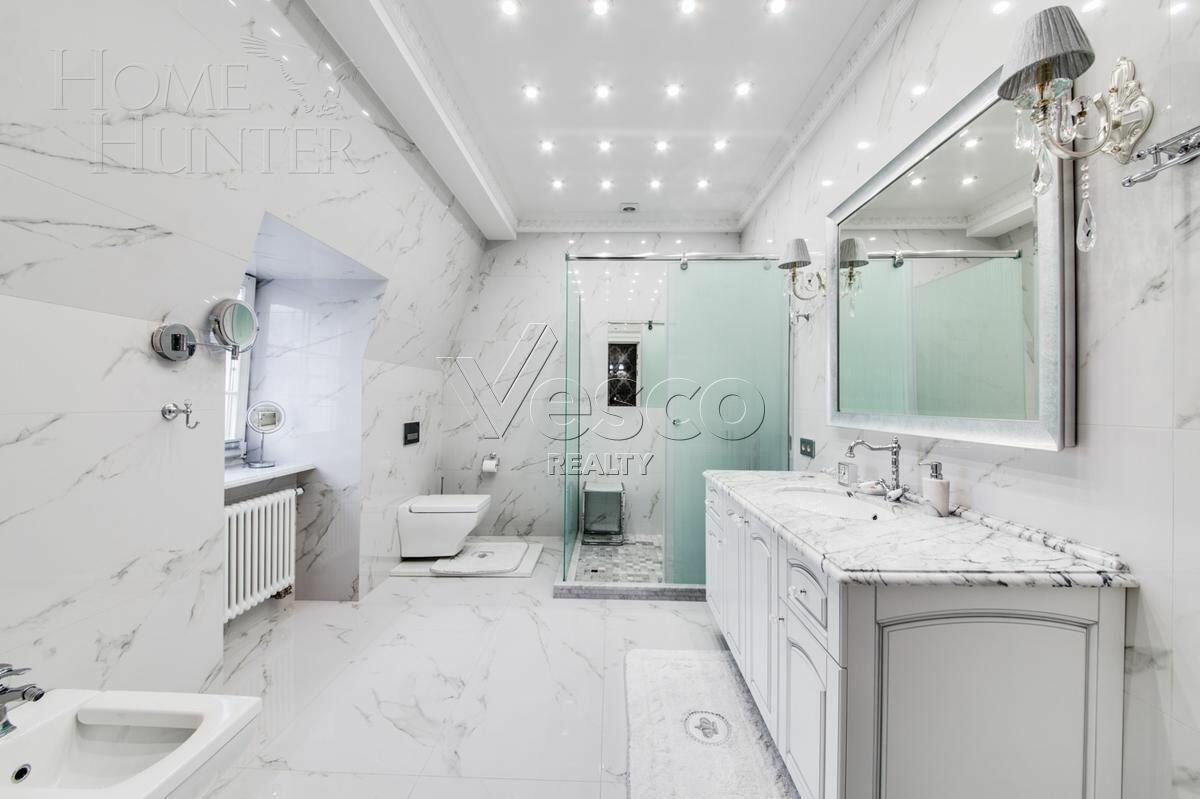 3-этажный таунхаус 375 м² с отделкой