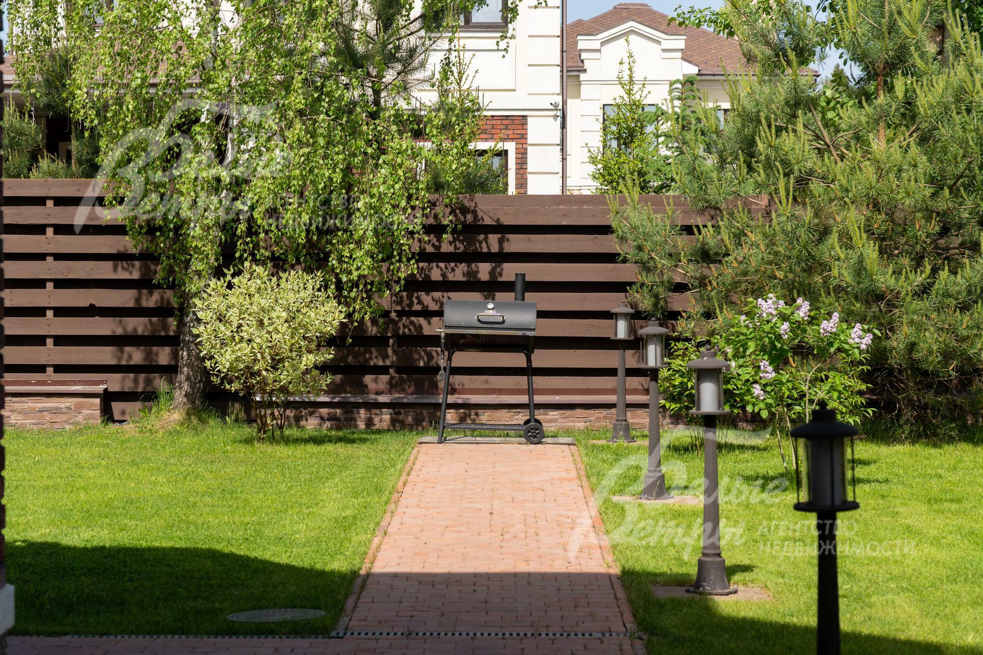 2-этажный коттедж 250 м² с отделкой