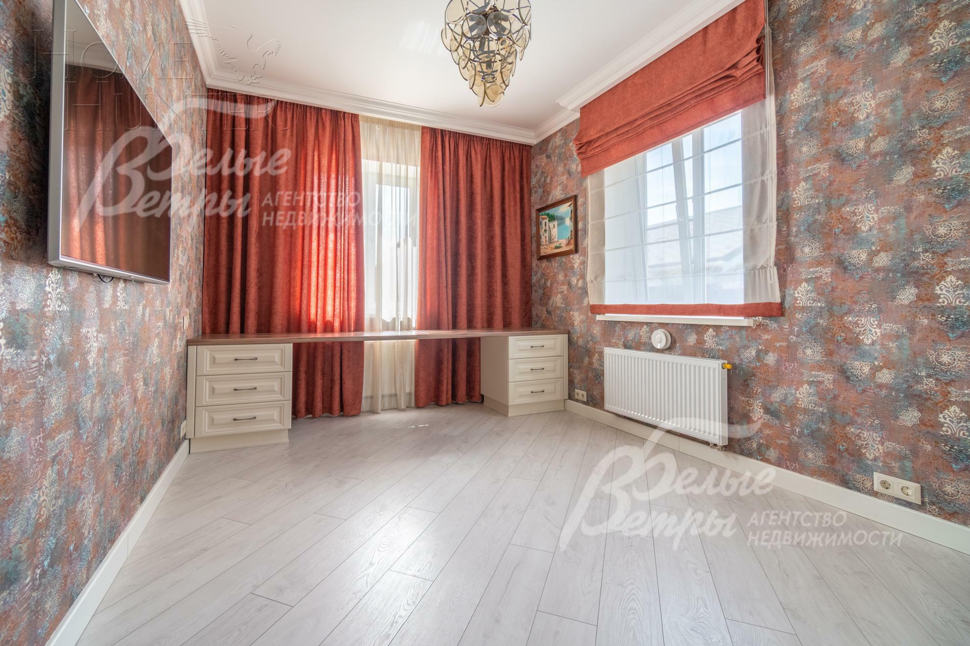 2-этажный коттедж 250 м² с отделкой