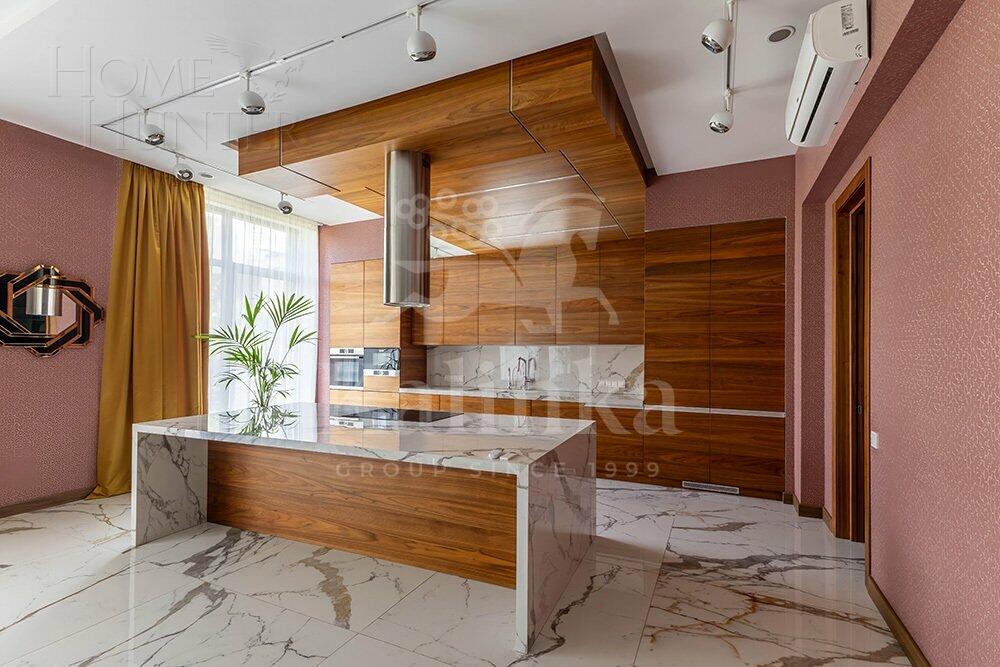 2-этажный коттедж 446 м² с отделкой