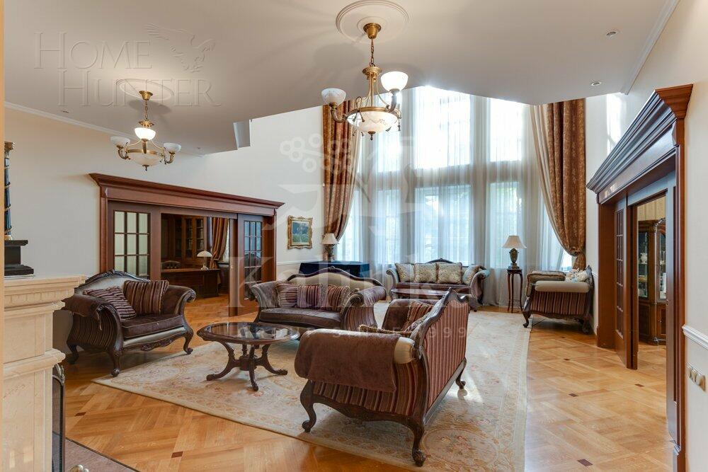 3-этажный коттедж 1 000 м² с отделкой