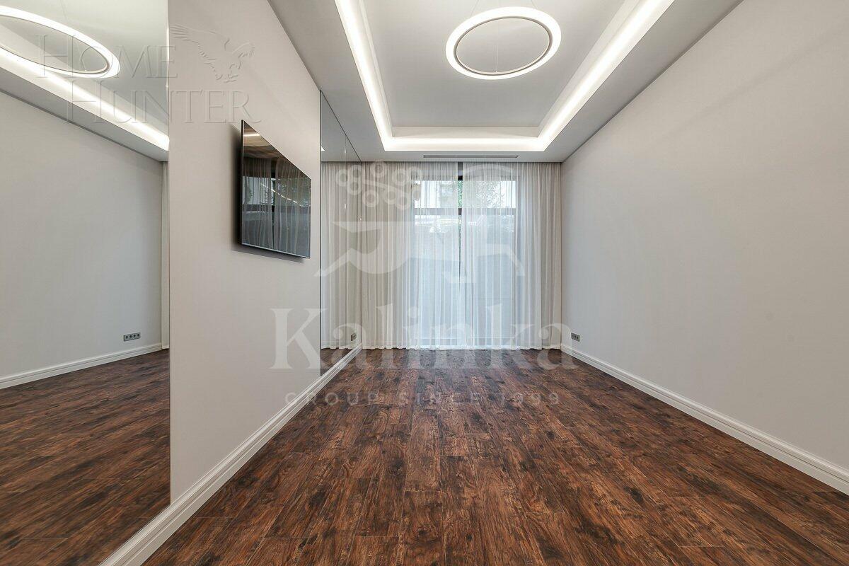 2-этажный коттедж 1 145 м² с отделкой