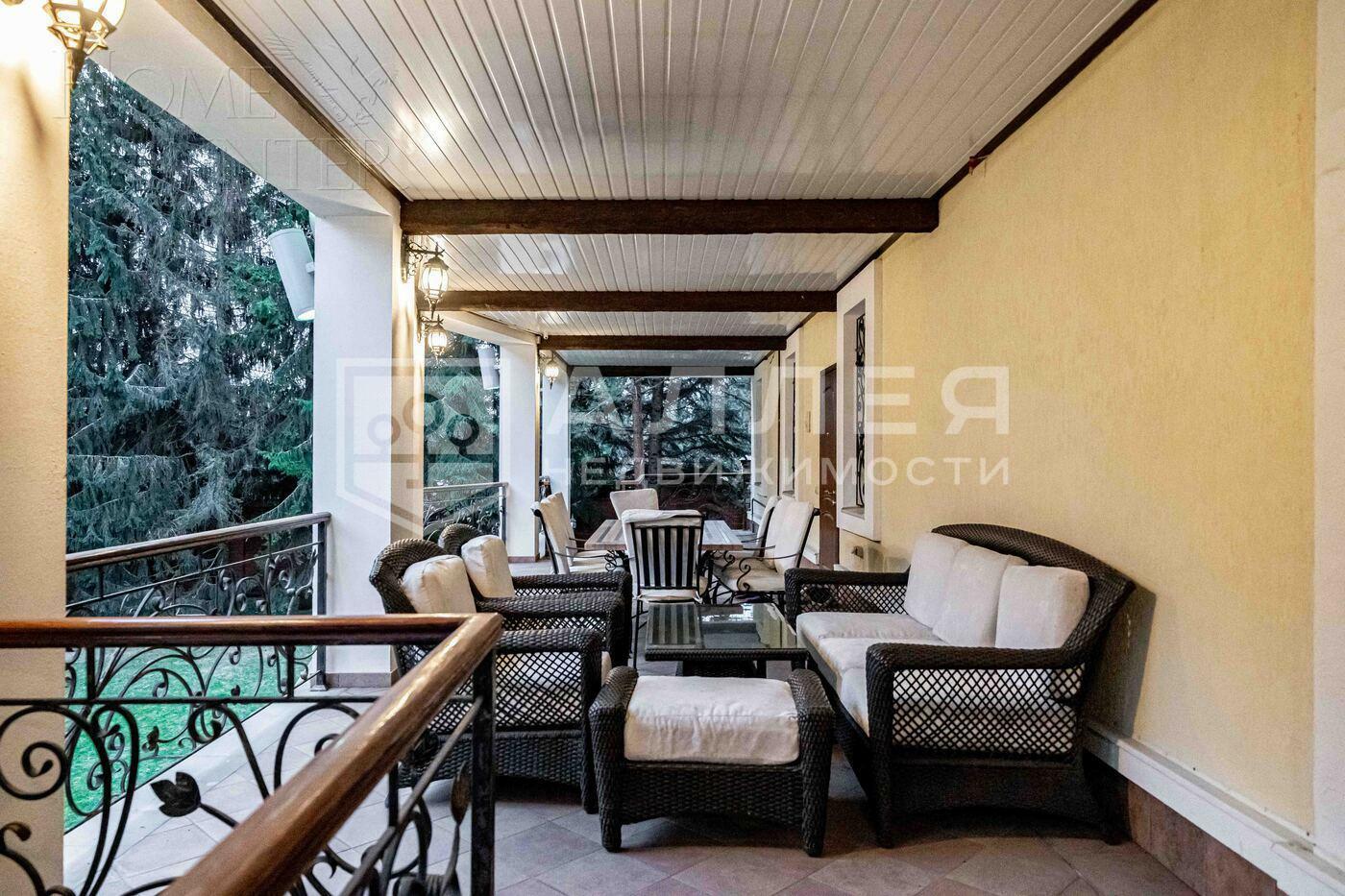 2-этажный коттедж 692 м² с отделкой