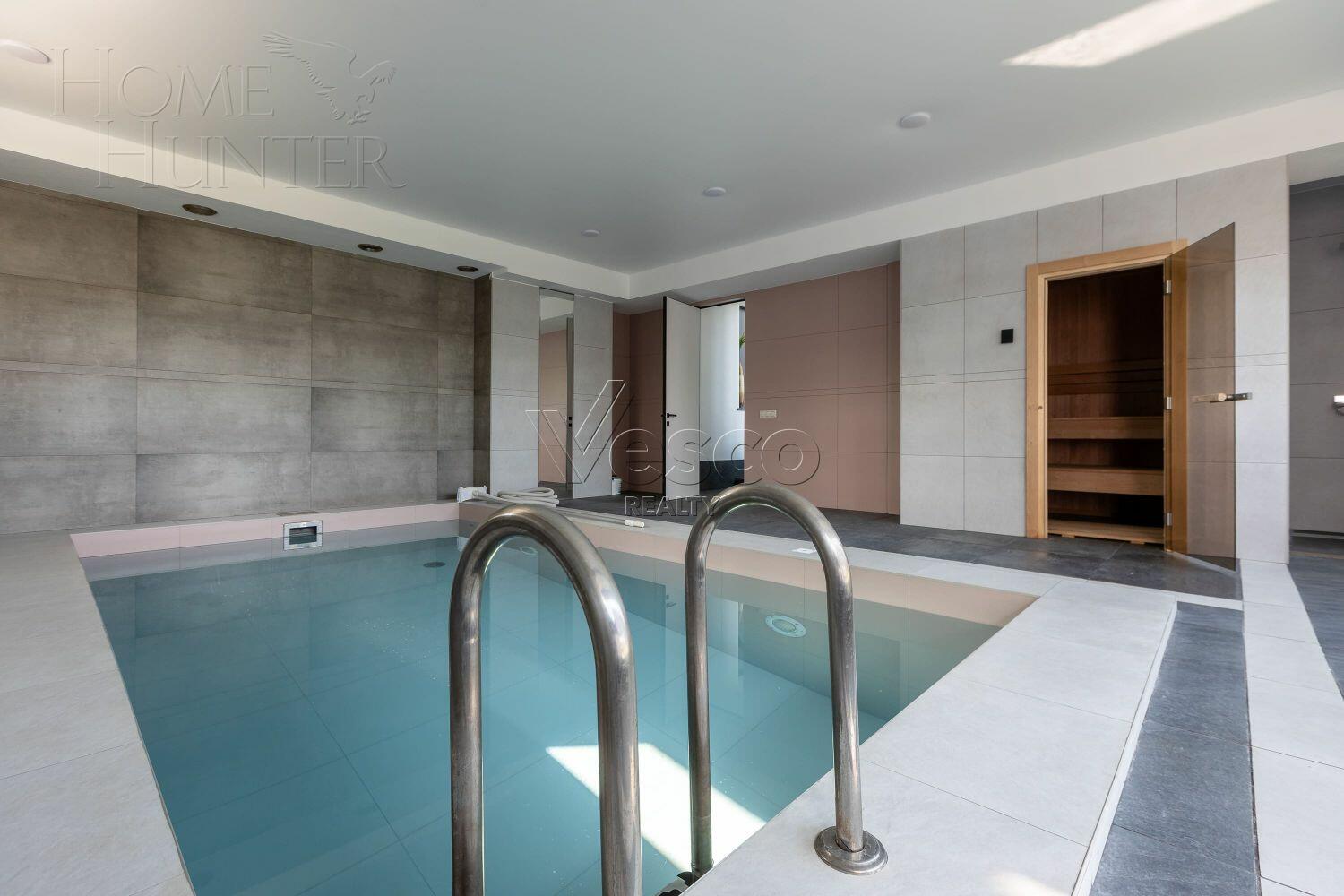 2-этажный коттедж 800 м² без отделки