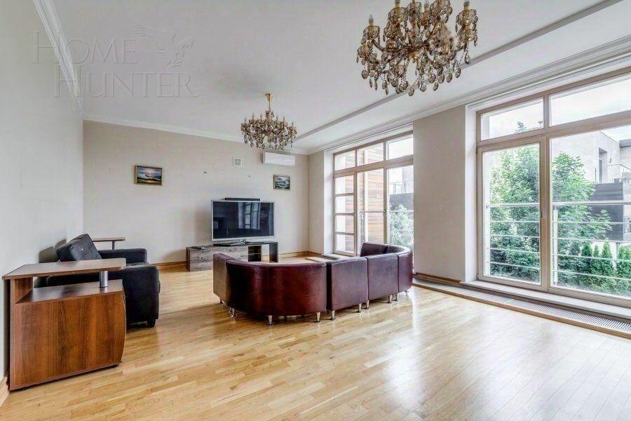 3-этажный таунхаус 264.6 м² с отделкой