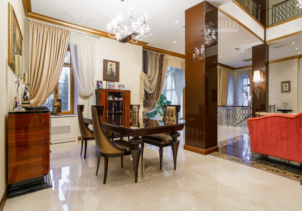 2-этажный коттедж 1 250 м² с отделкой