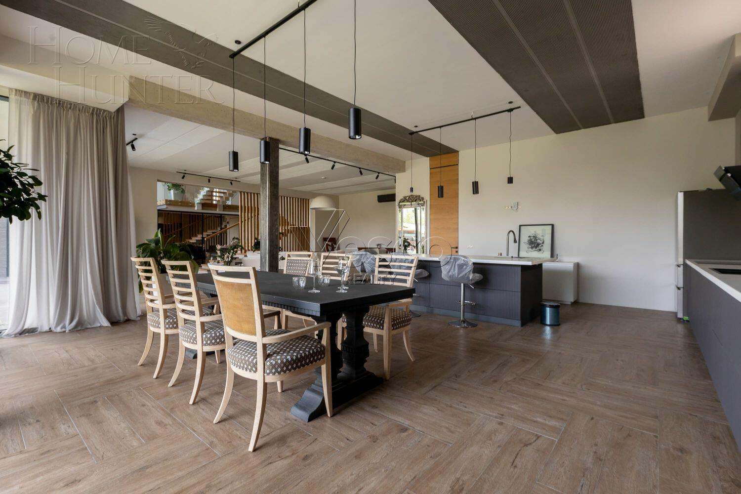 2-этажный коттедж 800 м² без отделки