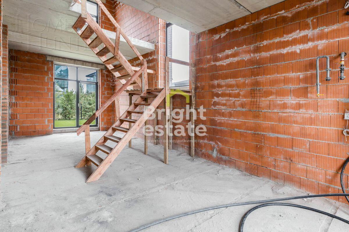 2-этажный коттедж 307 м² без отделки