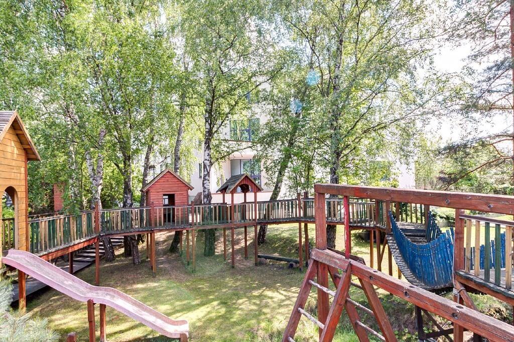 3-этажный коттедж 2 400 м² с отделкой