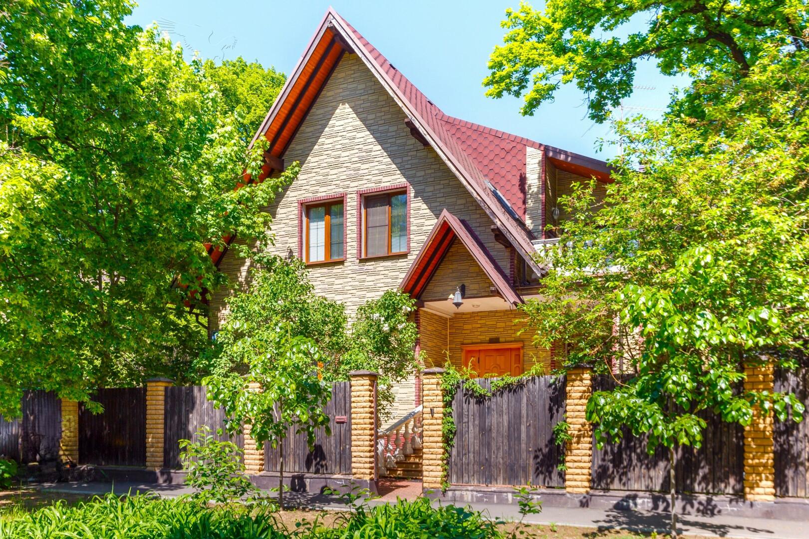 2-этажный коттедж 560 м² с отделкой