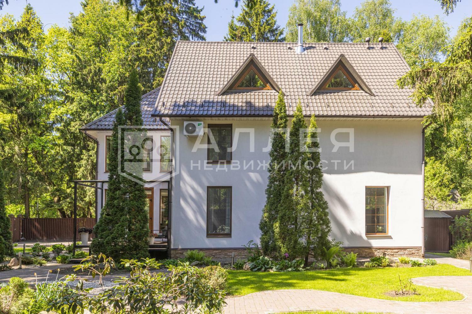 2-этажный коттедж 440 м² с отделкой