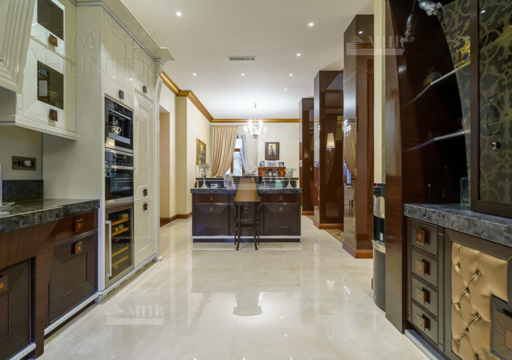 2-этажный коттедж 1 250 м² с отделкой